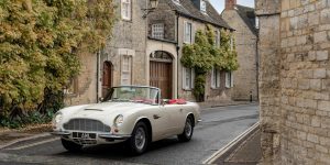 Aston Martin làm mới những chiếc xe cổ với động cơ chạy điện