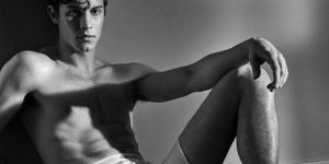 Shawn Mendes quyến rũ trong bộ ảnh quảng cáo cho Calvin Klein
