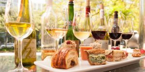 Rượu vang, champagne và thức ăn: Kết hợp thế nào cho những bữa tiệc thượng hạng?