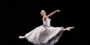 Chanel và những bộ cánh ballet tuyệt đẹp cho vũ đoàn Paris Opera