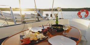 Đầu bếp trên siêu du thuyền: Thess Hookway và giấc mơ ẩm thực châu Âu