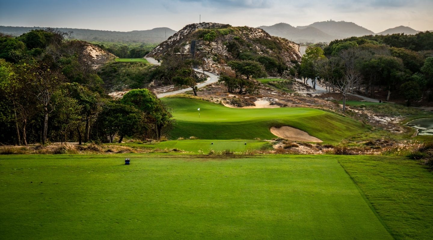 20200918 san golf The Bluffs Hồ Tràm Strip - LUXUO.VN