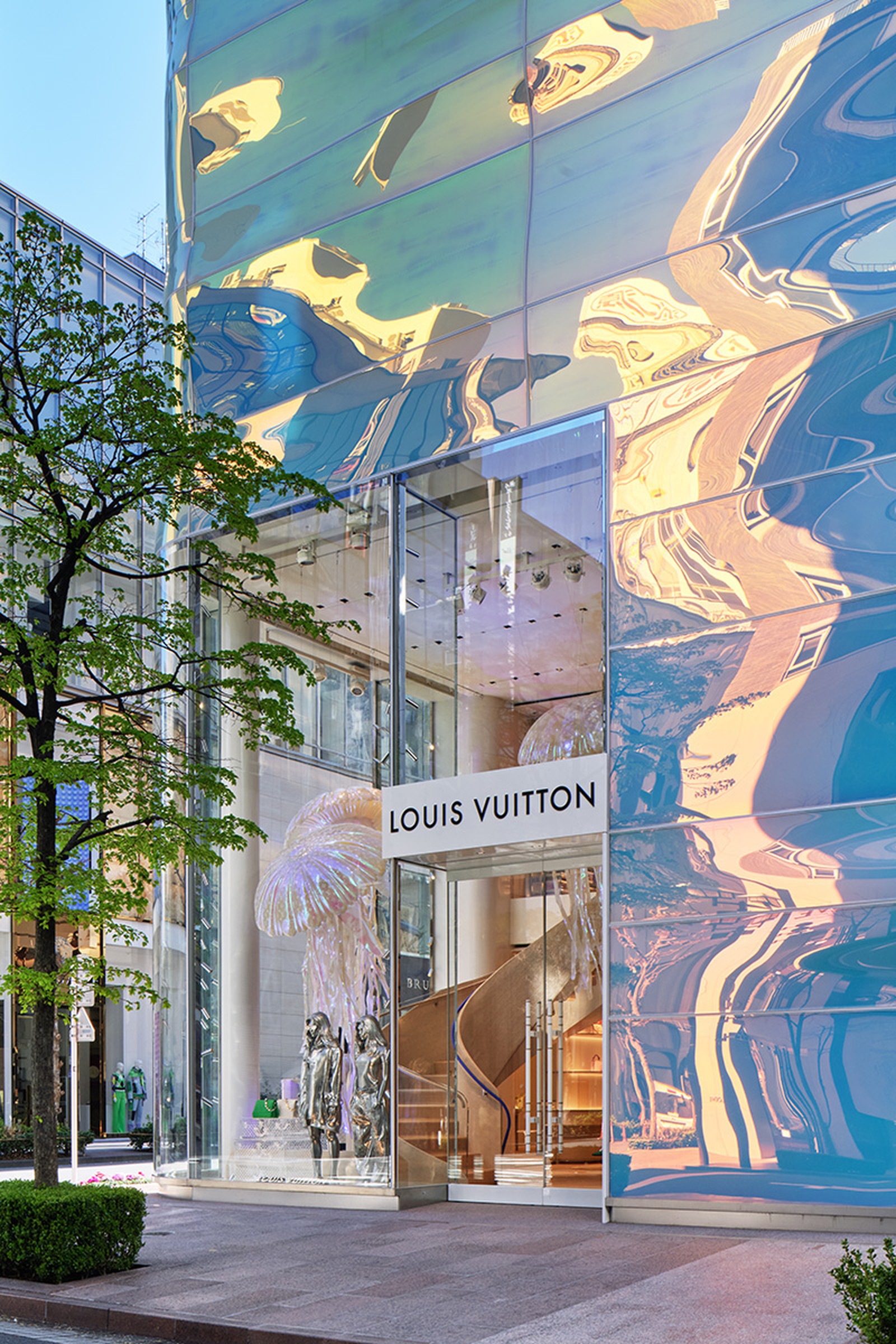Louis Vuitton Store Ginza Street Tokyo Japan Editorial Image  Image of  modern clothes 187583315