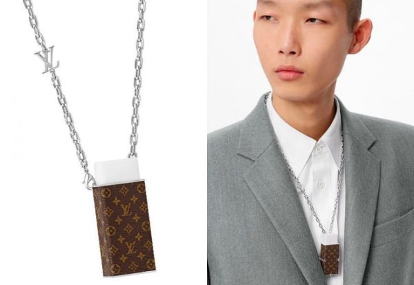 Dây chuyền hình cục tẩy của Louis Vuitton có giá 810 USD.