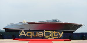 LuxYacht bàn giao du thuyền hạng sang RIVA AQUARIVA SUPER đầu tiên tại thị trường Đông Nam Á