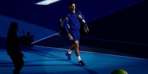 Australia hủy visa của Novak Djokovic