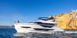 Yacht Review: Sunseeker 90 Ocean – Thú vui trên biển