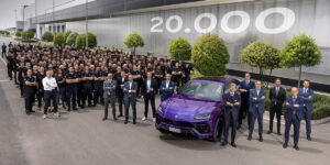 Lamborghini Urus lập kỉ lục về sản lượng xe xuất xưởng