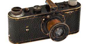Leica Prototype được bán với giá kỷ lục 15 triệu USD tại phiên đấu giá