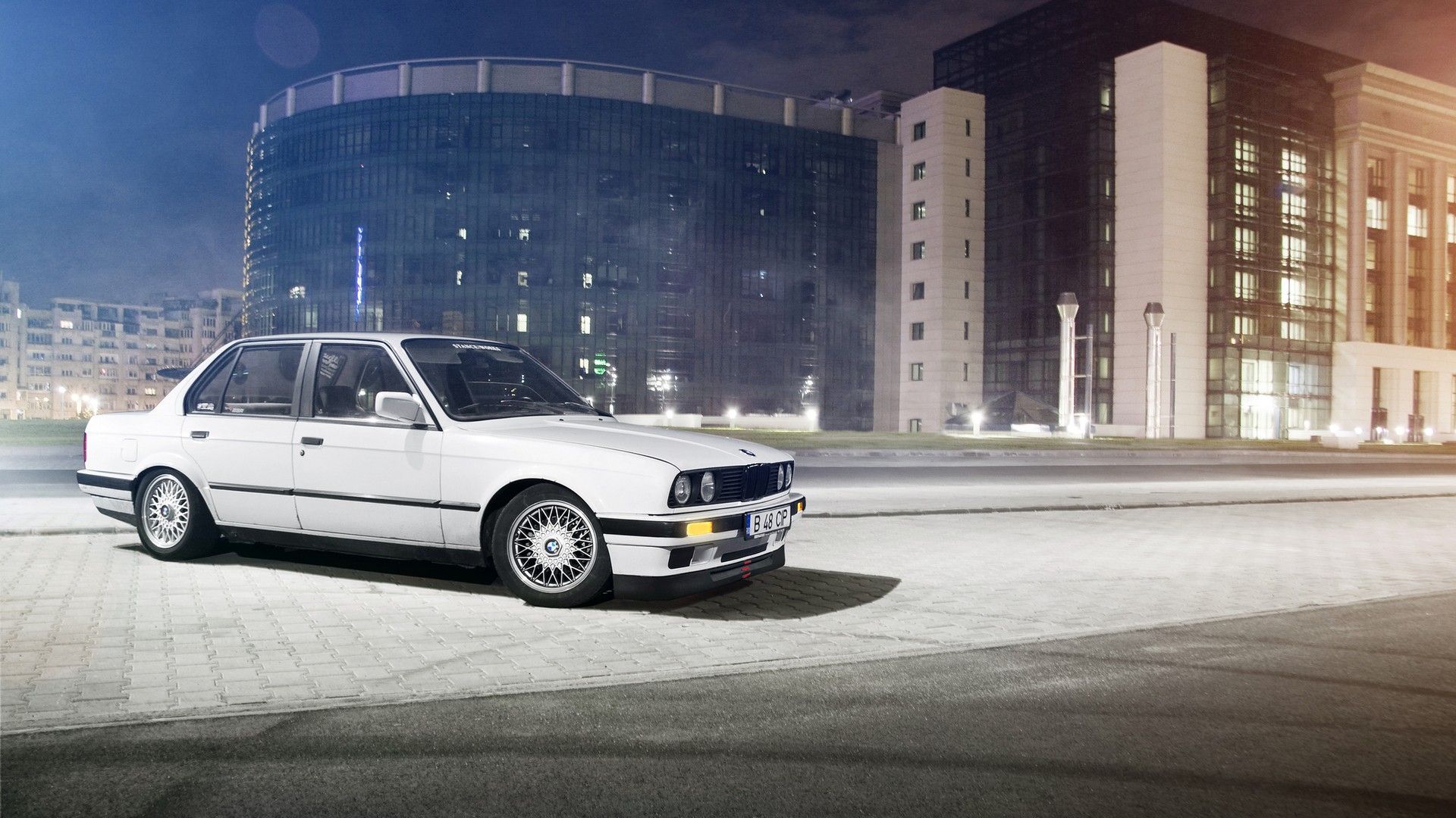 BMW E30 - Luxuo.vn