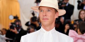 Từ Benedict Cumberbatch đến Kate Middleton: những ngôi sao đang mê mẩn loại đá quý Peridots