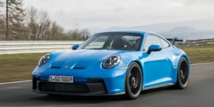 Porsche: Nhà sản xuất ô tô có giá trị nhất châu Âu