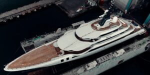 Du thuyền Infinite Jest: Sinh ra để chinh phục tầm cao cho Turquoise Yachts