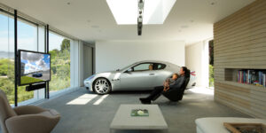 House of Luxe: Phòng khách và những siêu xe – Sự trỗi dậy hoàn mỹ của Carchitecture