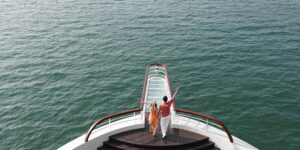 Du thuyền Ambassador Cruise II trên Vịnh Hạ Long sẵn sàng chào đón vị khách thứ 200.000