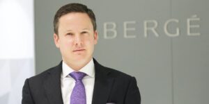 Gặp gỡ Antony Lindsay, CEO Fabergé: Con công, quả trứng nạm đá và gã kế thừa di sản xa xỉ Fabergé