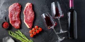 Rượu vang bên ẩm thực: Lời khuyên về kết hợp từ chuyên gia