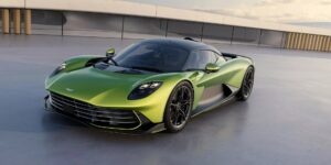 Aston Martin chính thức ra mắt Valhalla – siêu xe hybrid có công suất 1.064 mã lực