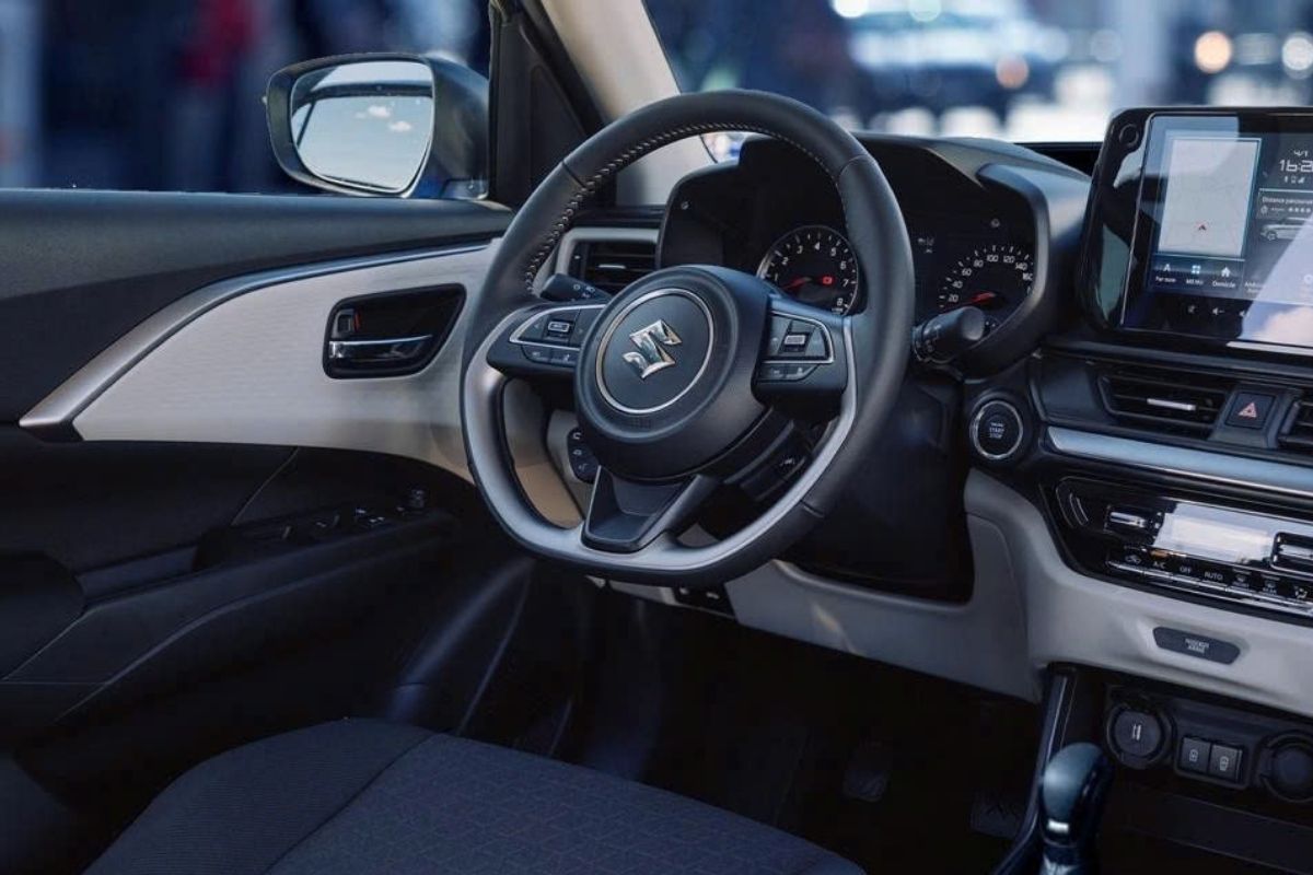 Suzuki Swift 2025 - dòng xe hatchback - mild hybrid - luxuo - nội thất xe