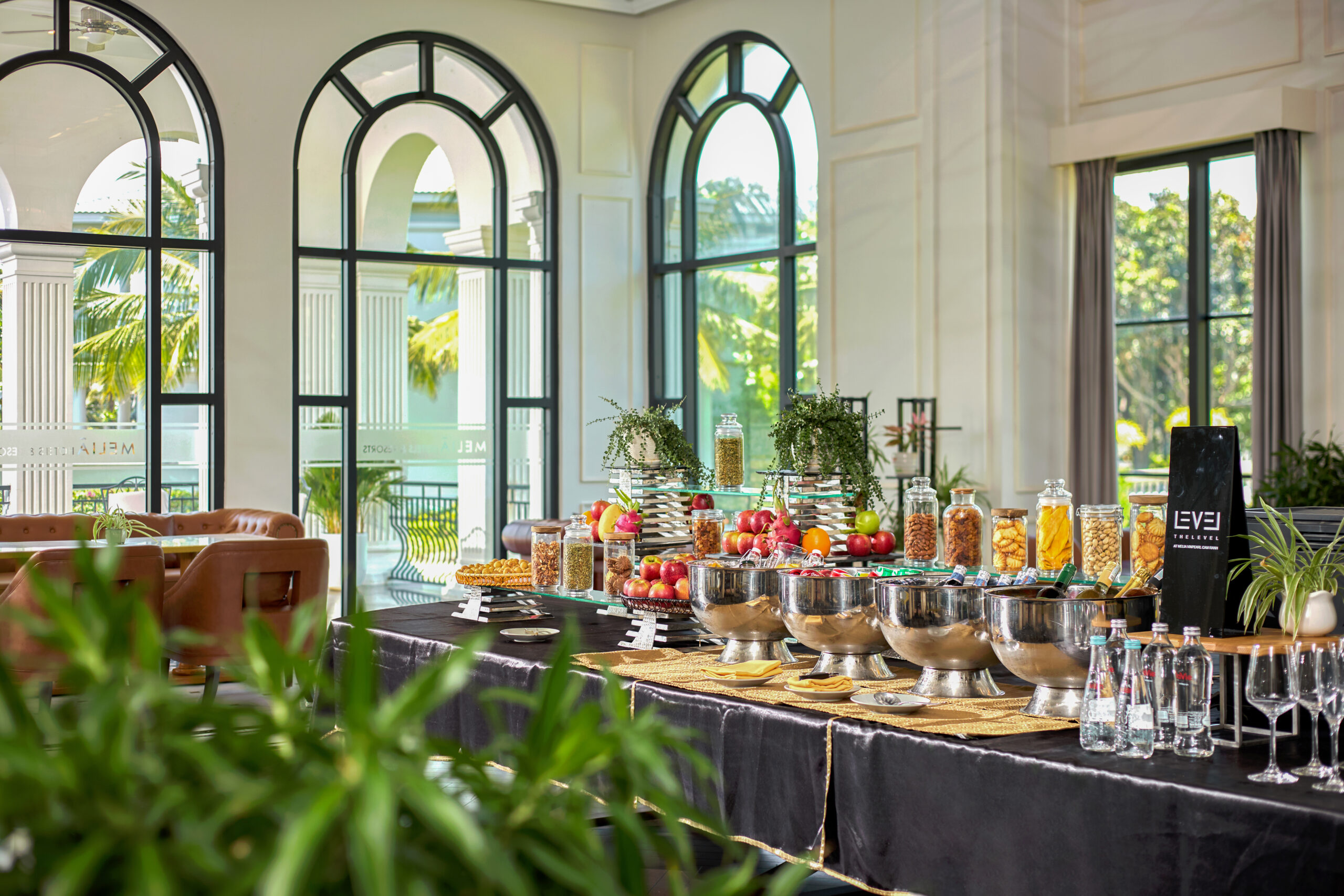 The Level-Melia Cam Ranh-The Level Lounge-Luxuo3