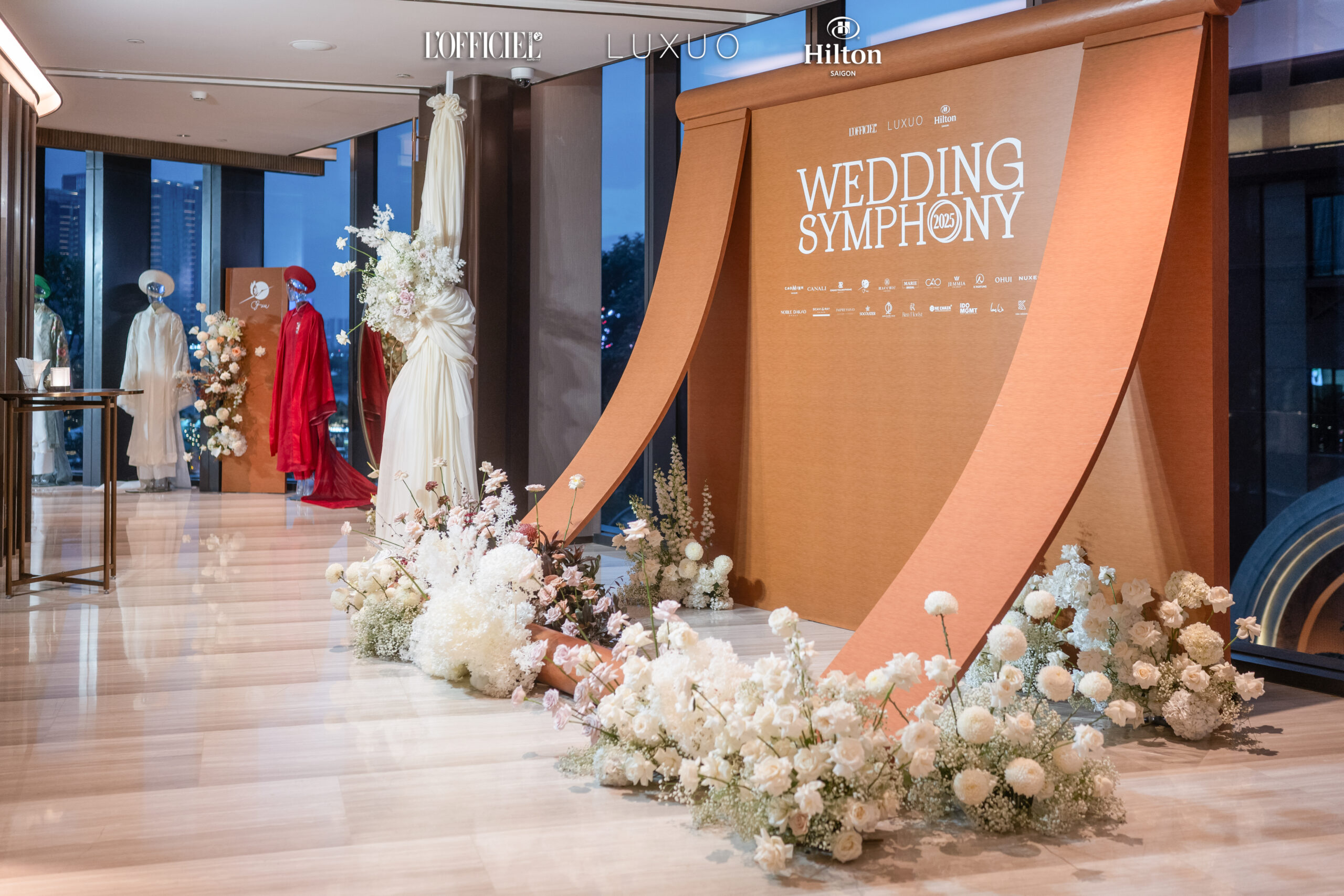 Vietnam Wedding Awards 2025 - không gian trải nghiệm - timeless elegance - vẻ đẹp vượt thời gian - Wedding Symphony - luxuo