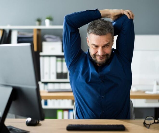 tập thể dục - dân văn phòng - giải pháp duy trì sức khỏe - bài tập vận động - luxuo 11