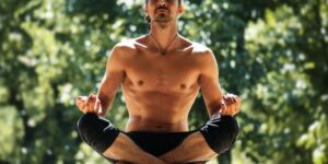 Nam giới tập thể dục với Yoga: Nâng cao sức khỏe và phong độ phái mạnh