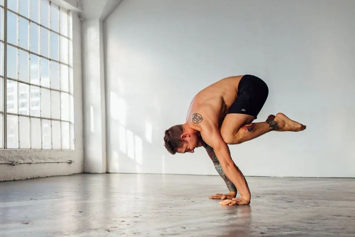 tập thể dục - yoga - sức khỏe nam giới - tập luyện - vinyasa yoga - luxuo