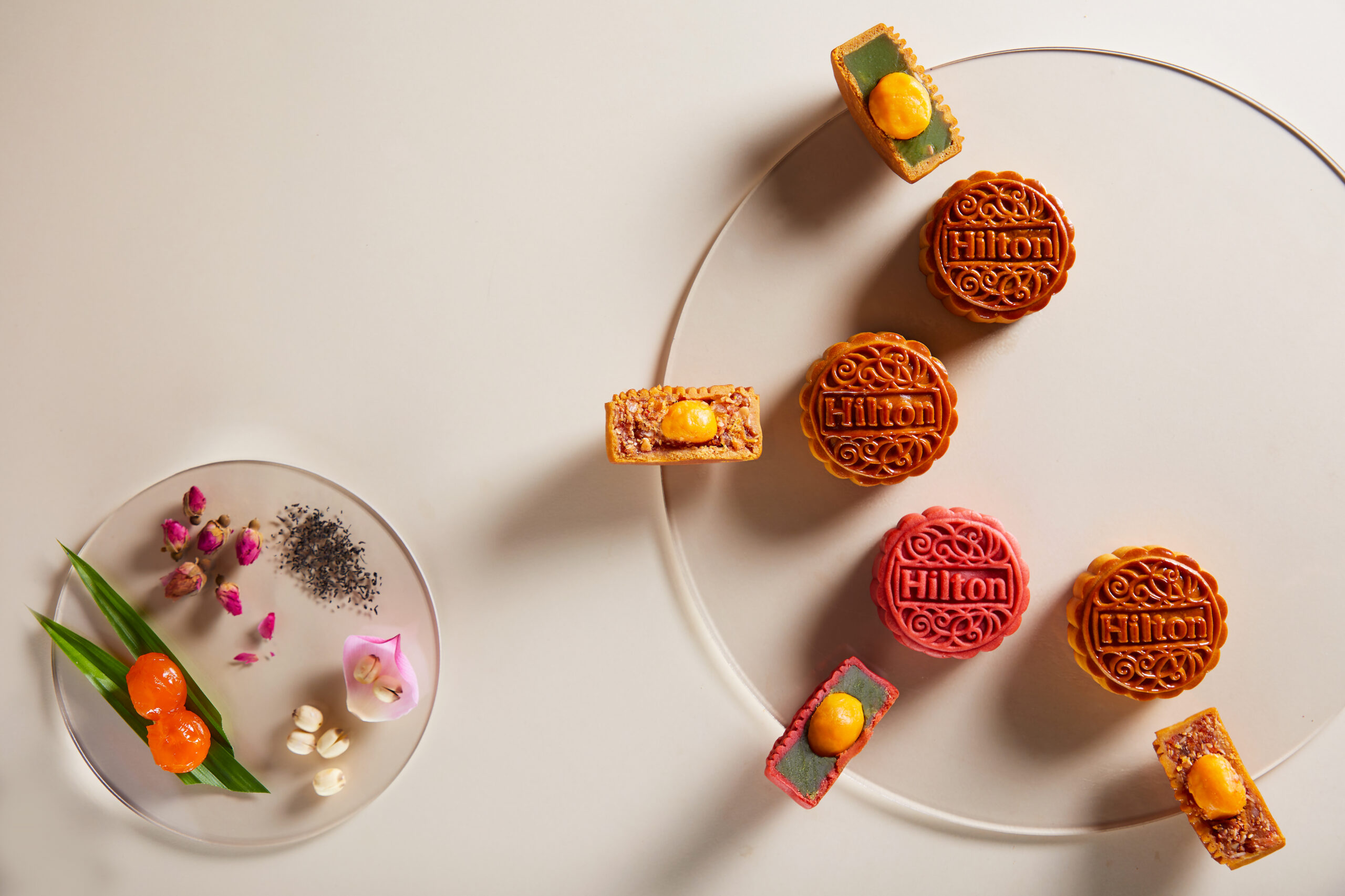 bánh trung thu - khách sạn 5 sao - bánh trung thu cao cấp - sang trọng - quà tặng - đoàn viên - luxuo 56