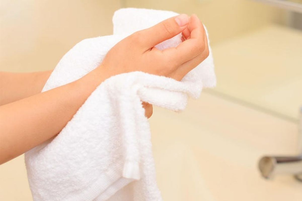 chăm sóc da - mùa mưa - skincare mùa mưa ẩm - dưỡng da - làm sạch - chống nắng - chu trình skincare - bảo vệ da - luxuo 8