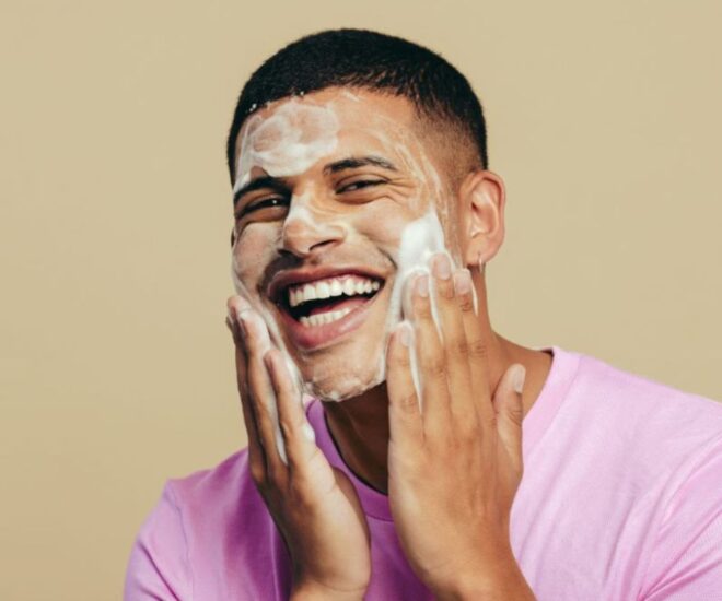 chăm sóc da - mùa mưa - skincare mùa mưa ẩm - dưỡng da - làm sạch - chống nắng - chu trình skincare - bảo vệ da - luxuo banner