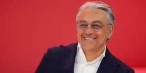 Gucci và Kering: Tương lai phụ thuộc vào việc Pinault có thật sự buông tay