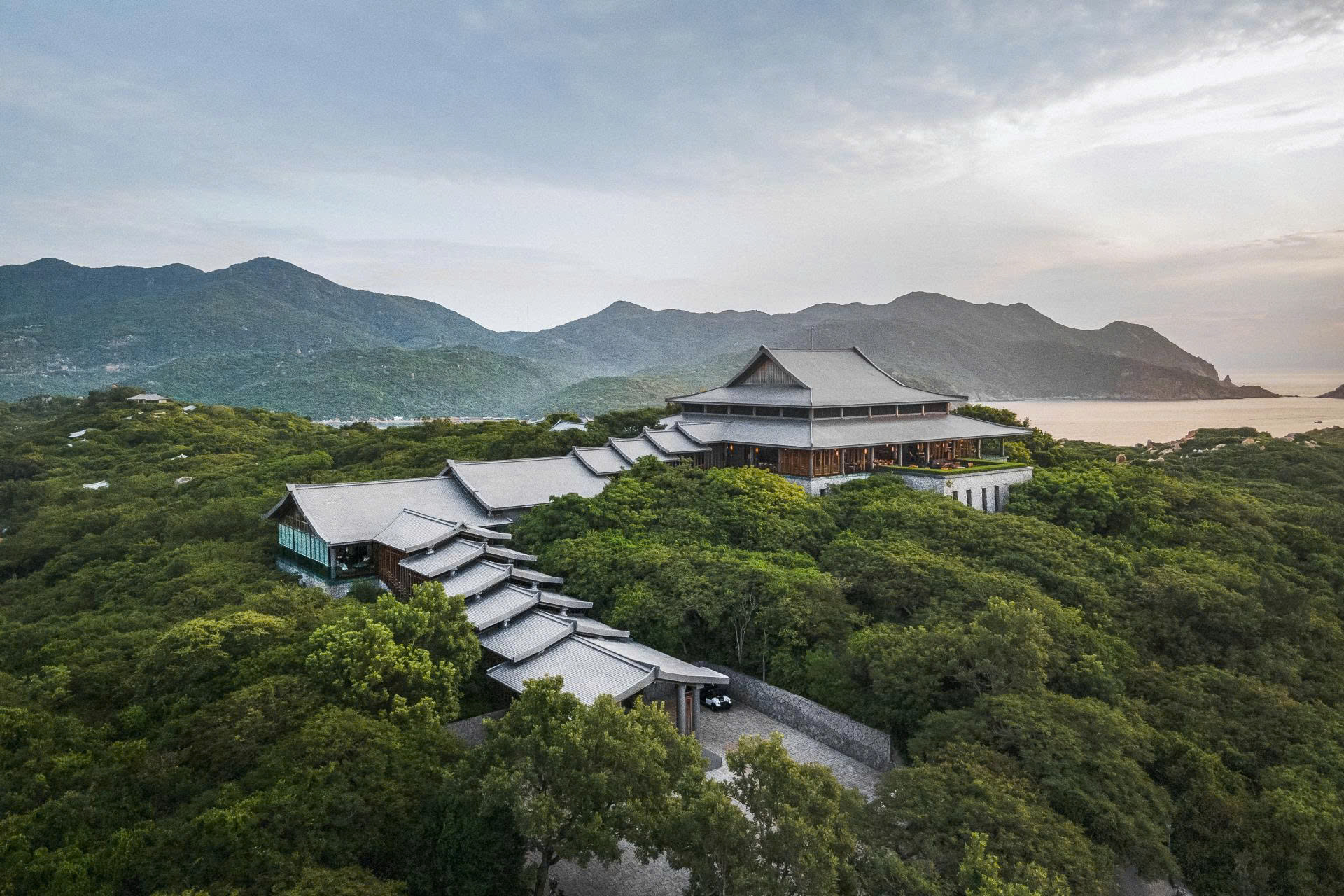 Amanoi - MICHELIN Key - MICHELIN Guide Hotels Việt Nam - khu nghỉ dưỡng sang trọng - dịch vụ cao cấp - khách sạn 5 sao - luxuo 2