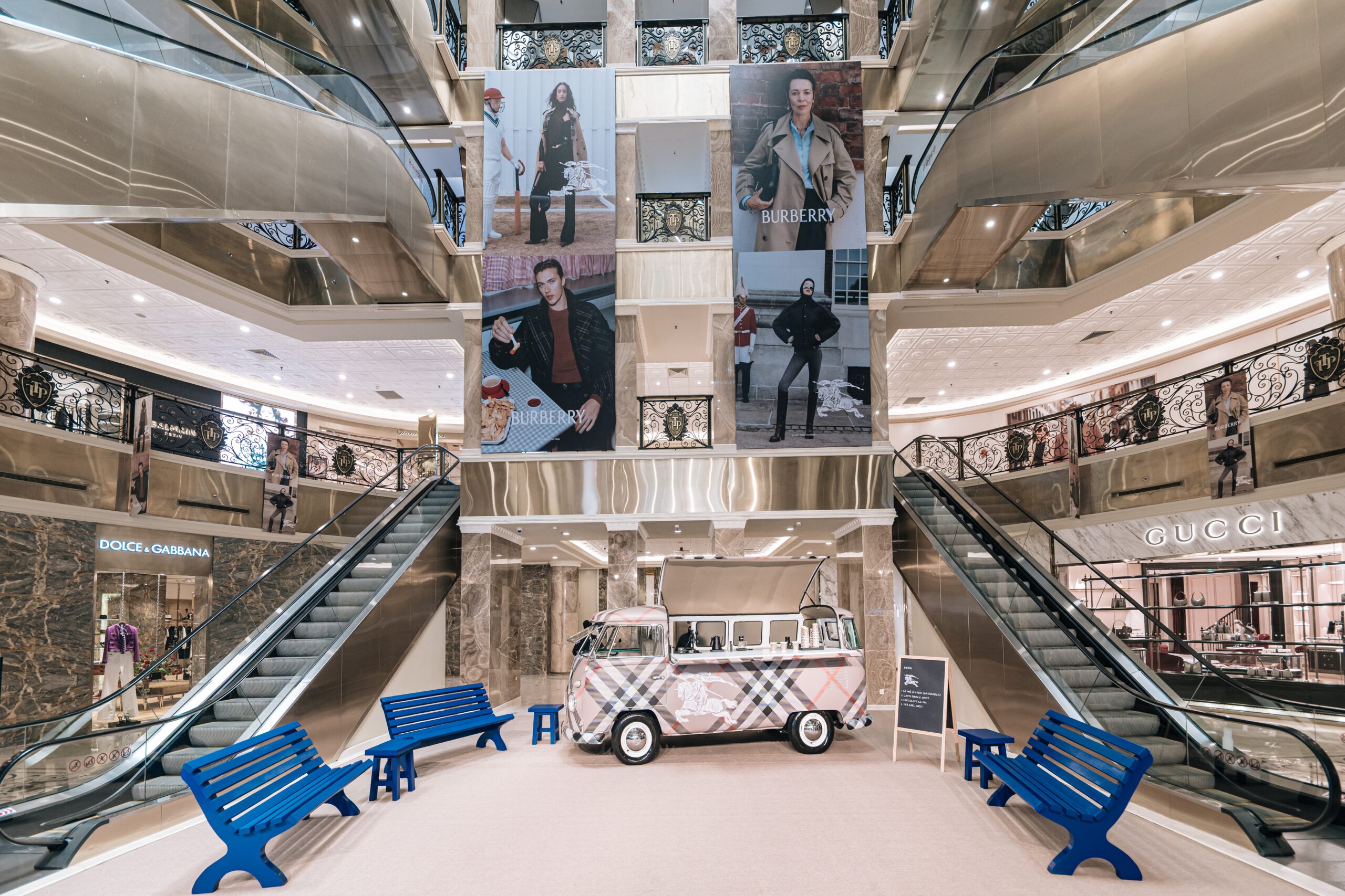 Burberry - Burberry “Check” In Hanoi - thời trang Anh quốc - DAFC - luxuo 1