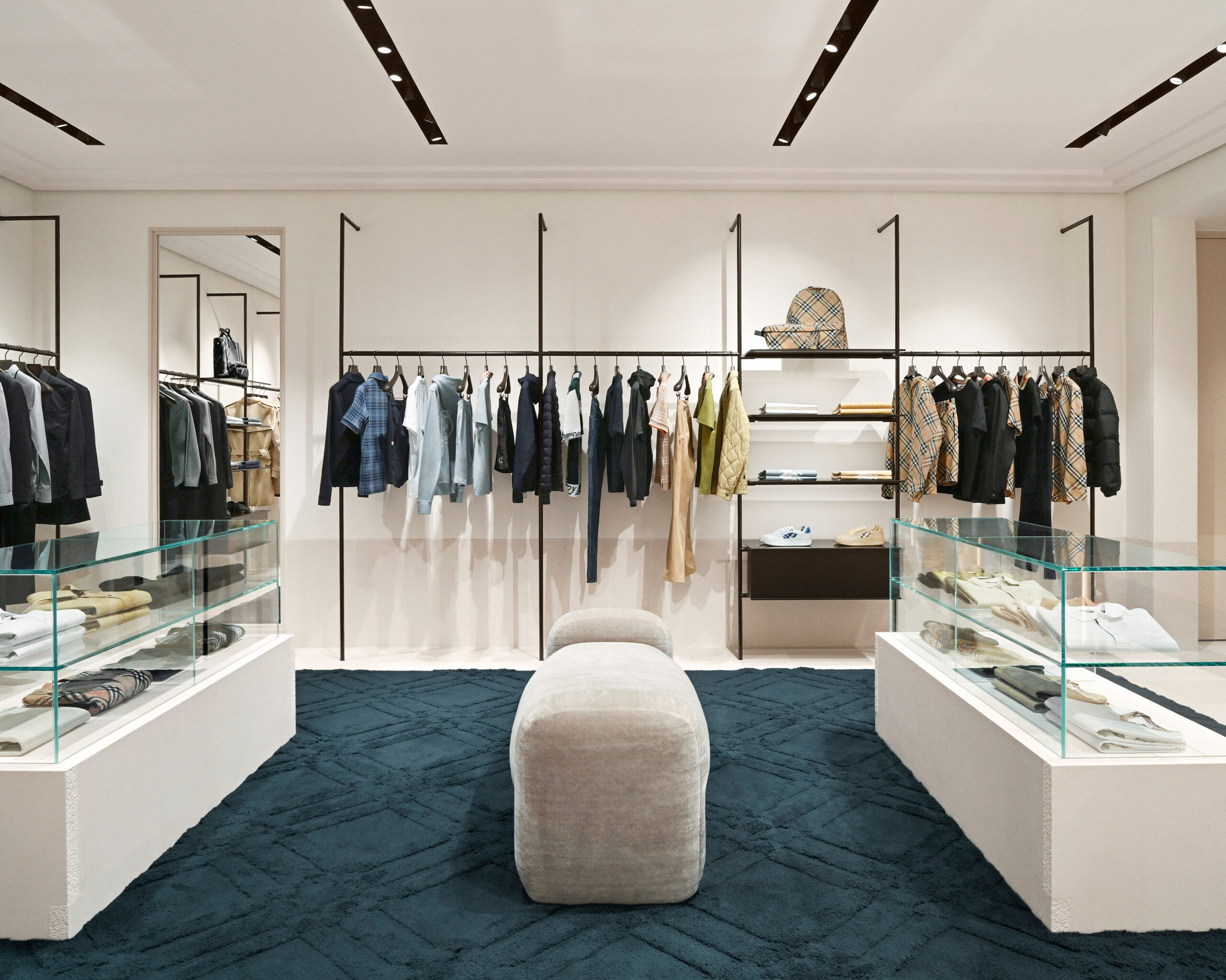 Burberry - Burberry “Check” In Hanoi - thời trang Anh quốc - DAFC - luxuo 11