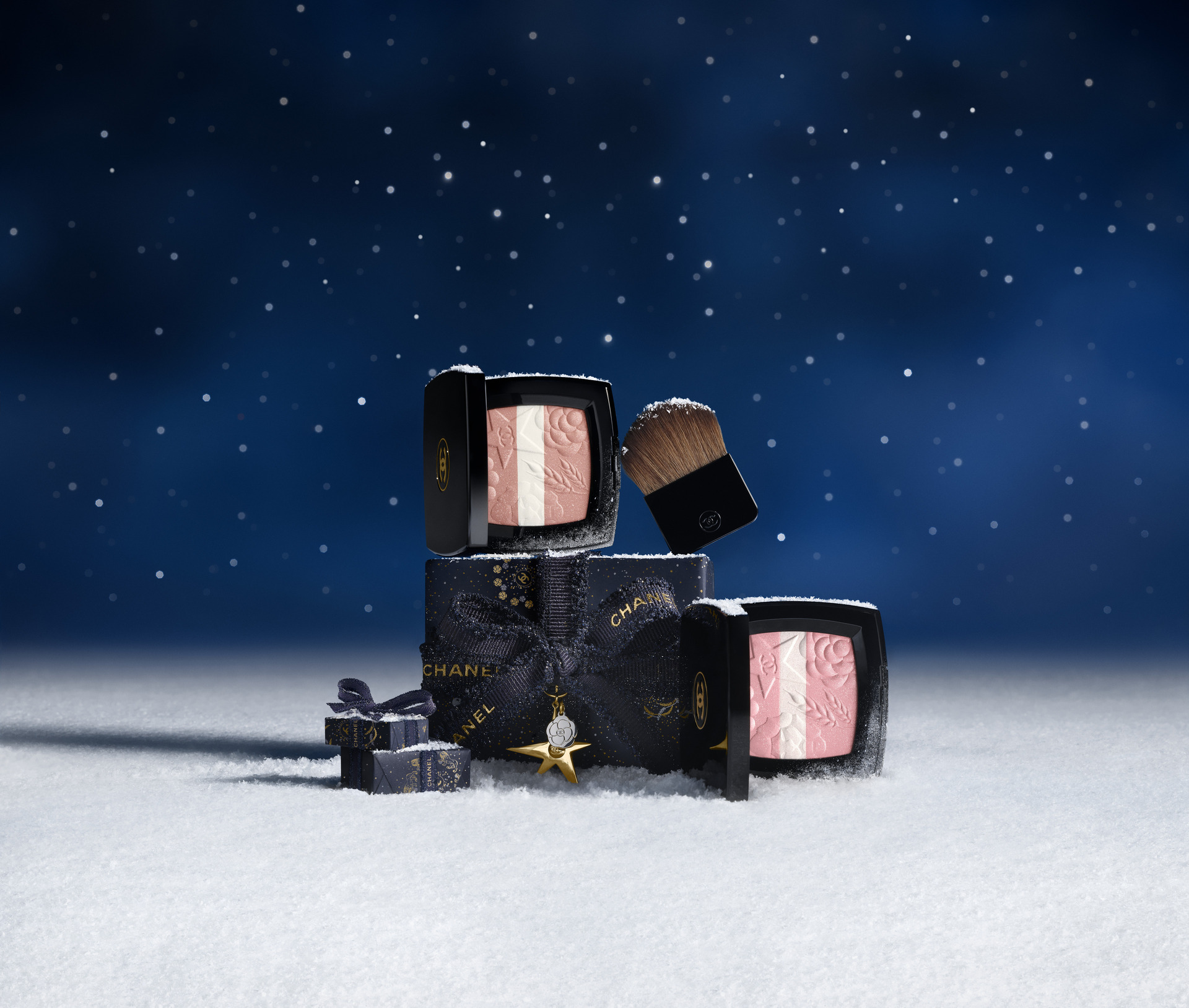 Chanel - winter constellation - bộ sưu tập mùa lễ hội - holiday 2025 makeup collection - luxuo 3