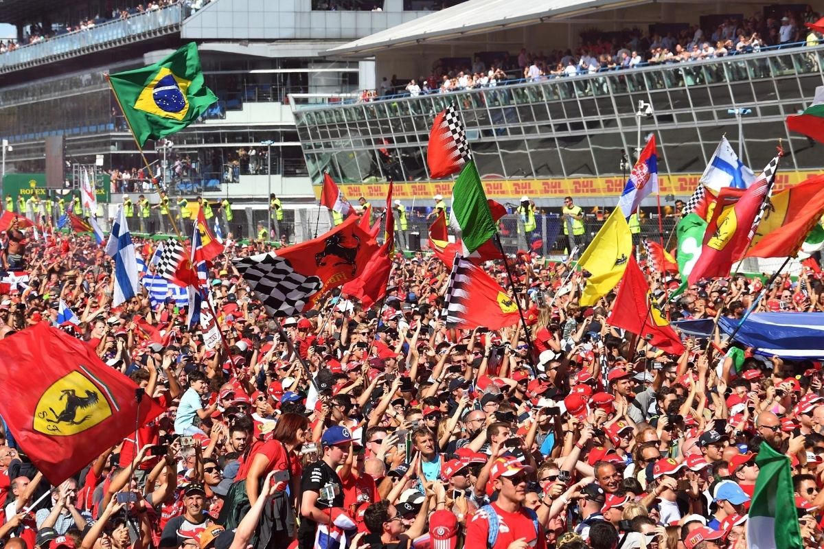 Công thức 1 - thời trang đua xe - motorcore - racing - đường đua tốc độ - luxuo 22