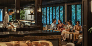 Four Seasons Resort The Nam Hải được vinh danh với 2 Michelin Keys danh giá