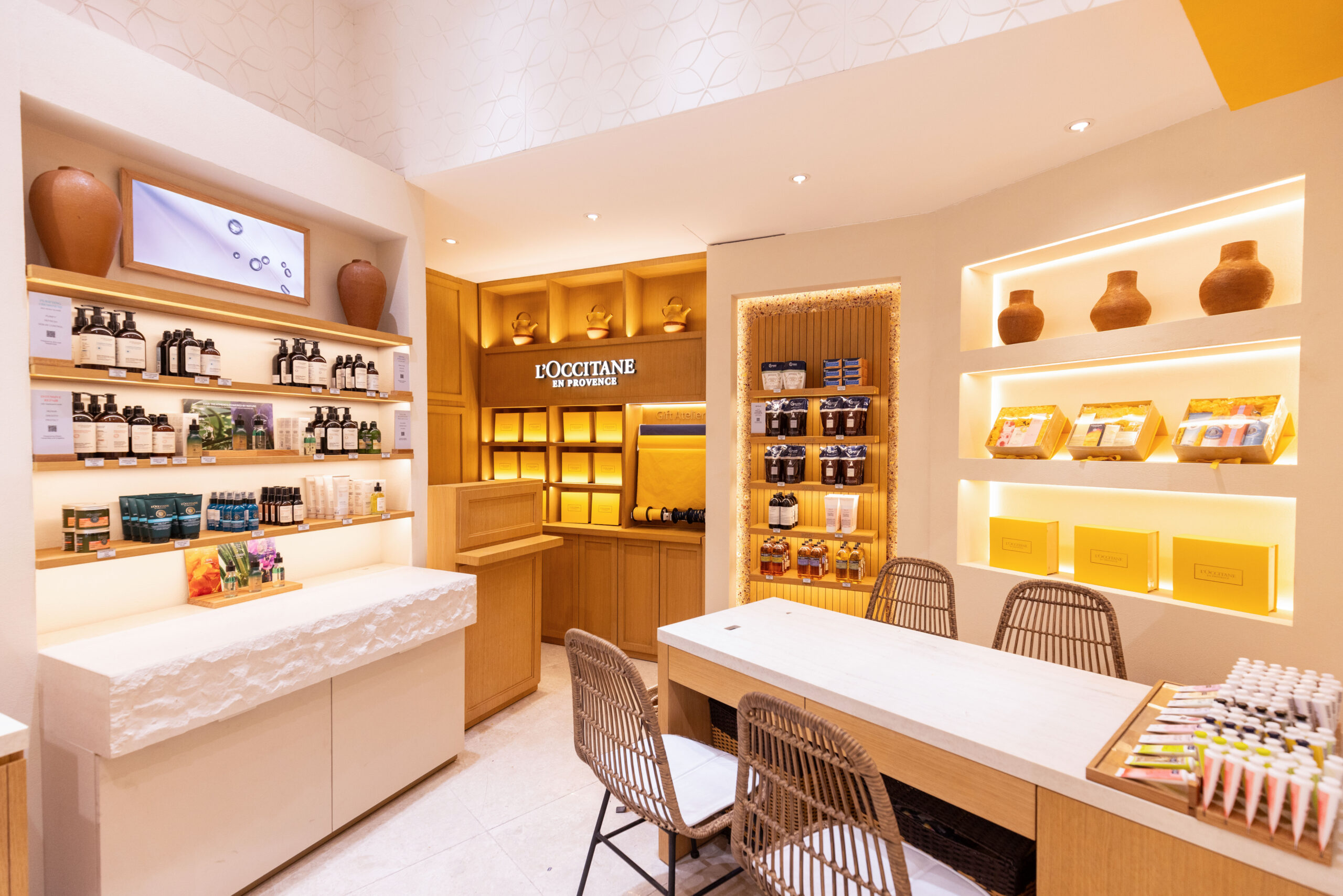 L’OCCITANE - mỹ phẩm thiên nhiên - L’OCCITANE en Provence - Takashimaya - luxuo 1