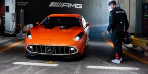 Mercedes-AMG GT EV: Mở rộng biên giới giữa sedan hạng sang và xe thể thao