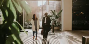 Ba kỹ thuật thiền và chánh niệm giúp bạn quản lý căng thẳng nơi công sở