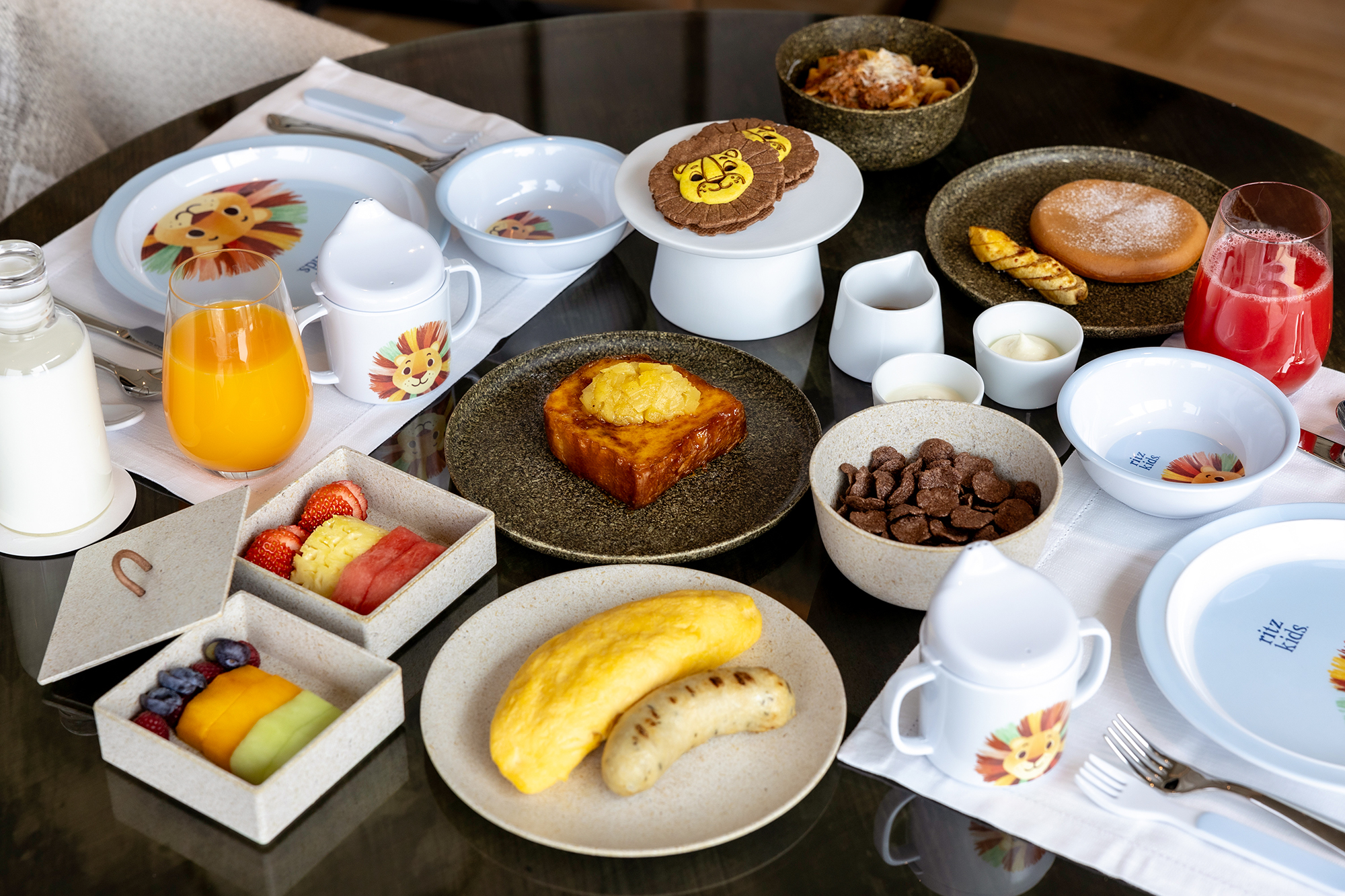 The Ritz-Carlton - Bangkok - Ritz Kids - du lịch gia đình nghỉ dưỡng - khách sạn hạng sang - chương trình thiếu nhi - luxuo 2