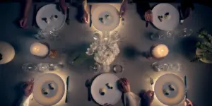 Louis XIII nâng tầm nghệ thuật ẩm thực với bộ bàn ăn sứ “Art de la Table”