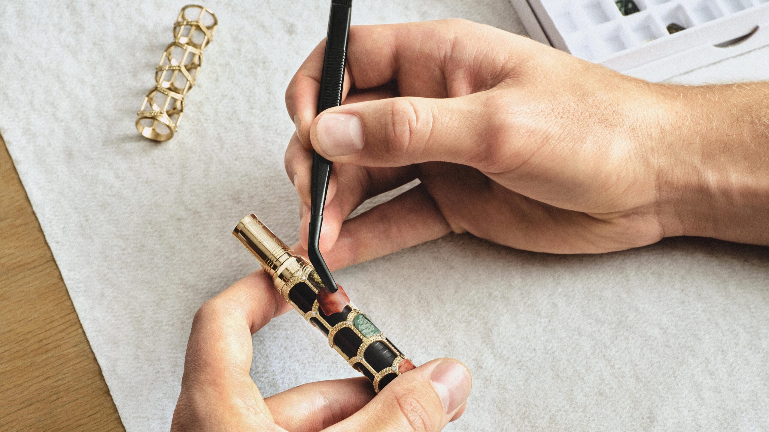 High Artistry A Journey Through Château De Versailles - Montblanc - phụ kiện xa xỉ - bút phiên bản giới hạn - luxuo 4