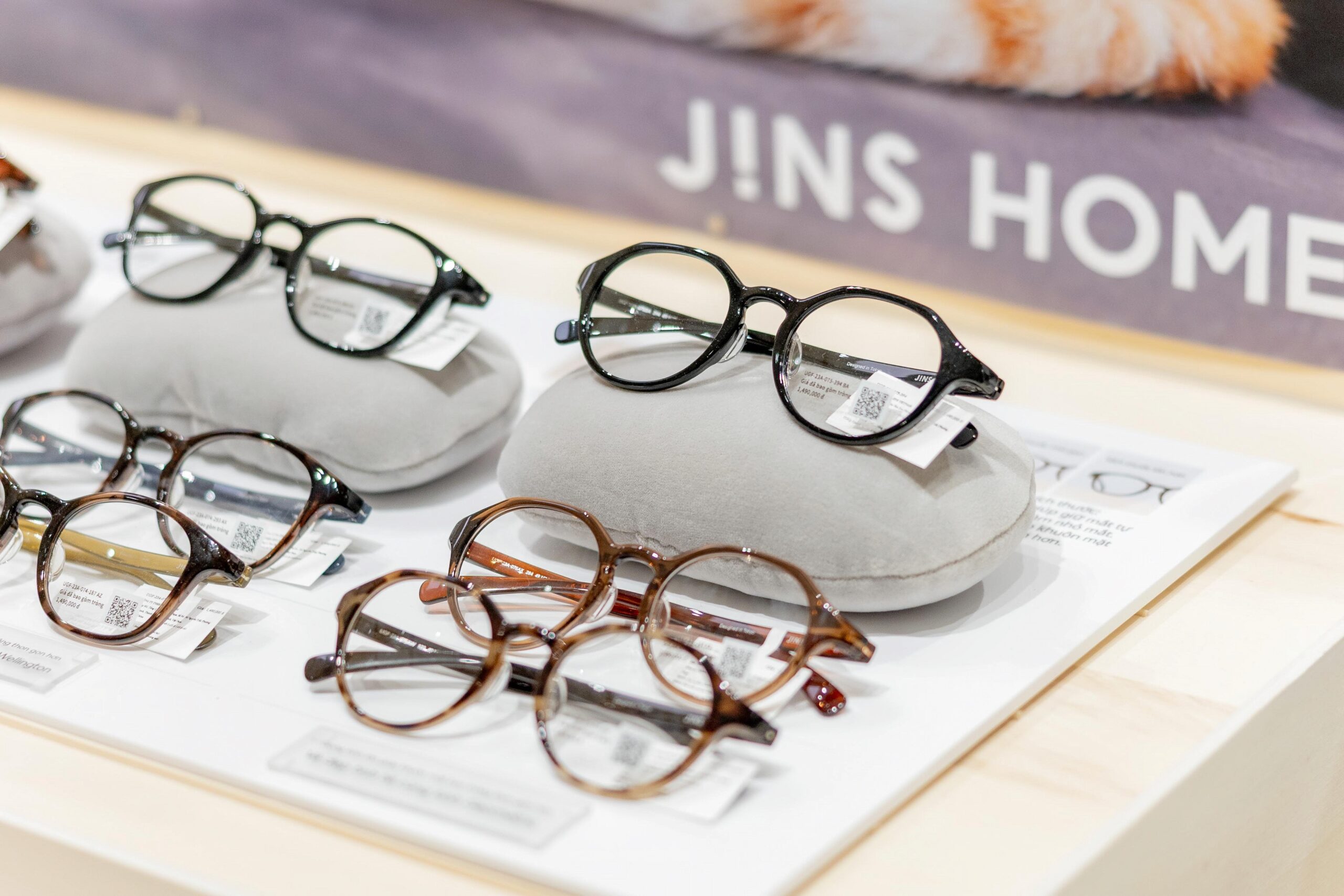 JINS - mắt kính Nhật Bản - Saigon Centre - Magnify Life - Shakkan-hō - chigaidana - kính thời trang - phụ kiện - luxuo 6