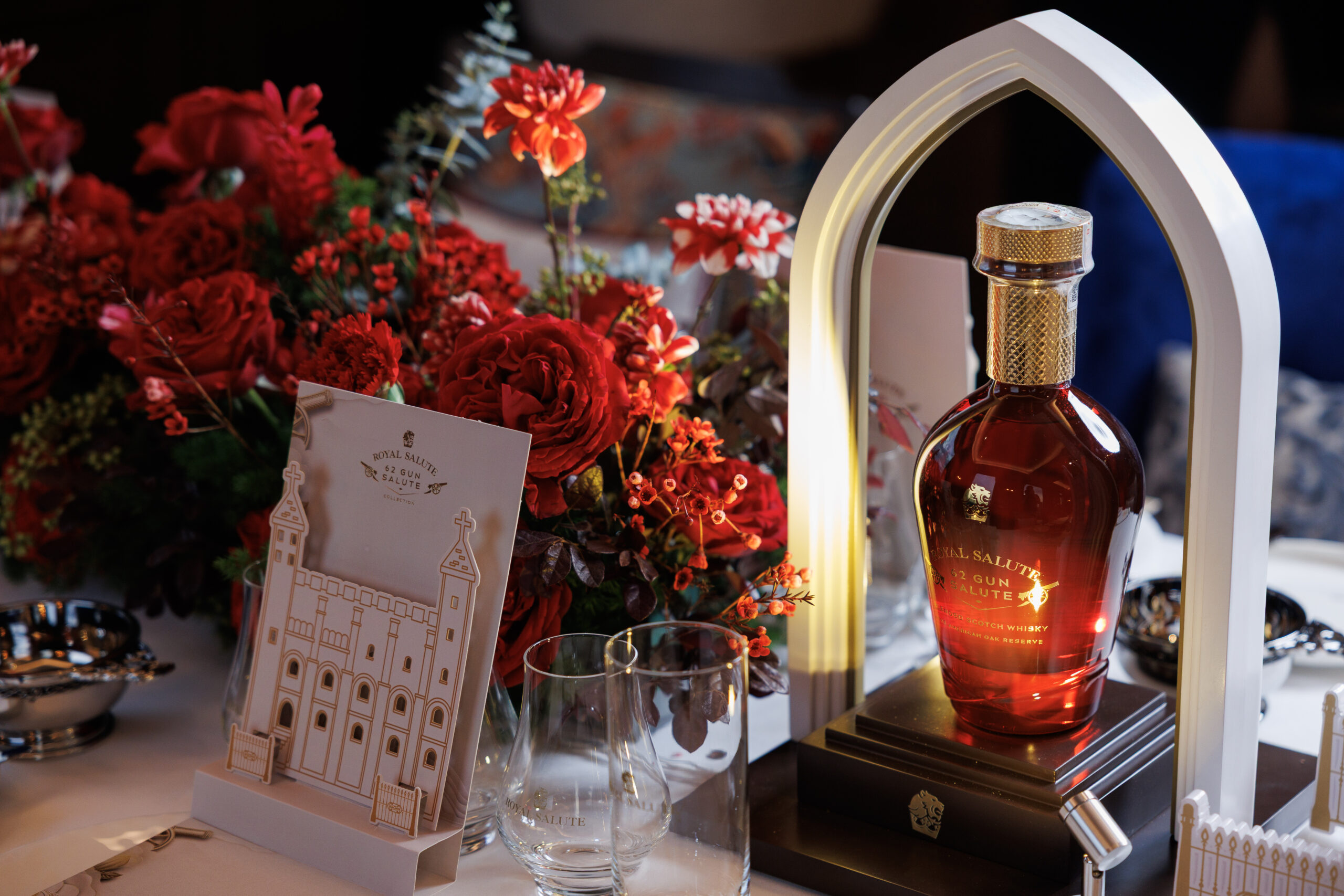 Royal Salute - 62 Gun Salute - whisky thượng hạng, nghi lễ hoàng gia Anh - luxuo 2