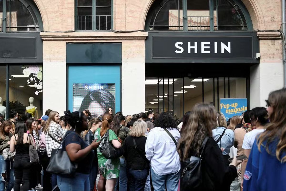Shein - thời trang nhanh - chuỗi cung ứng - thương mại điện tử - tiêu dùng quá mức - luxuo 5