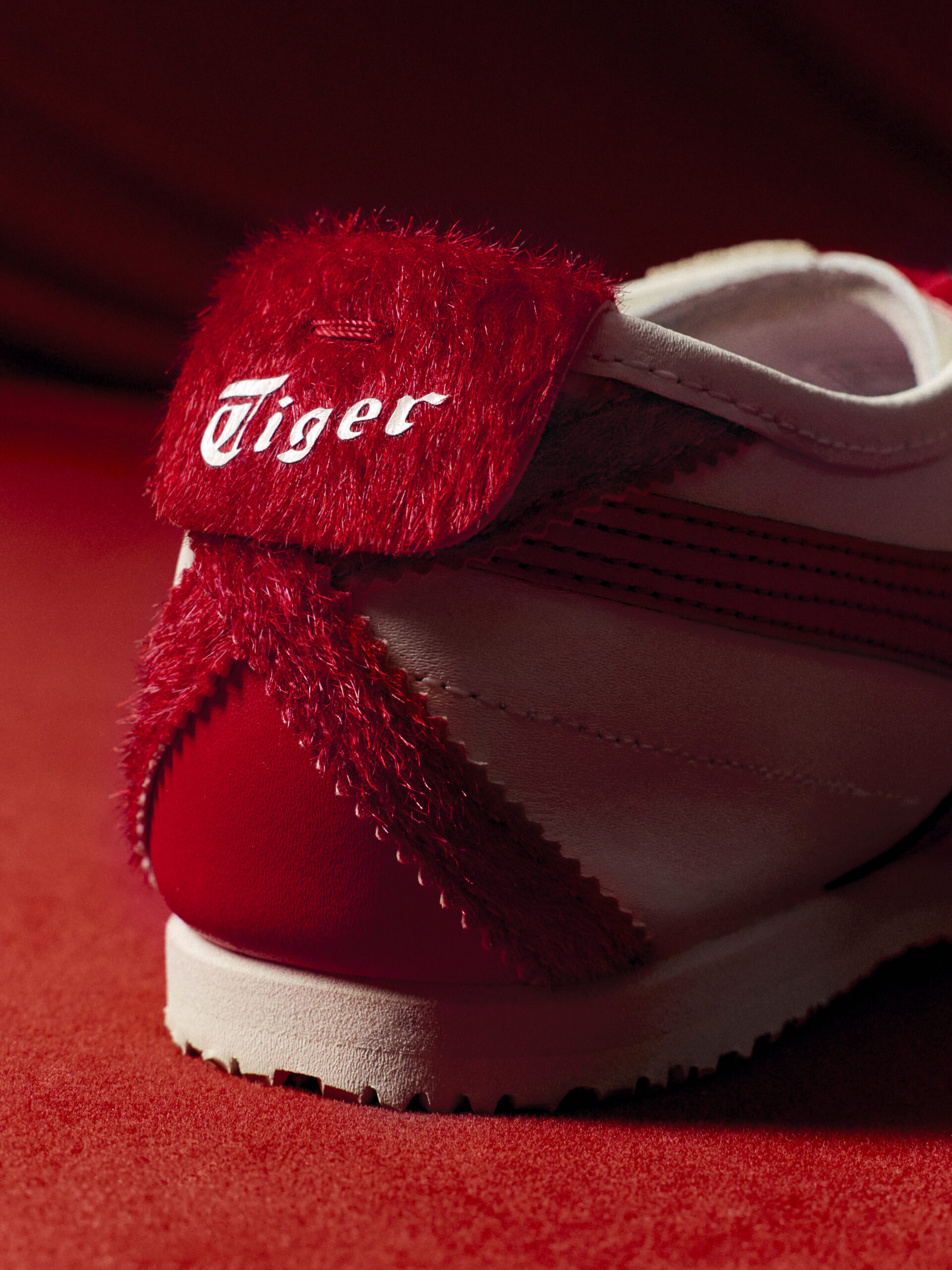 Onitsuka Tiger - mẫu giày Tết Bính Ngọ 2026 - MEXICO 66™ - sneaker - ballet - luxuo fea