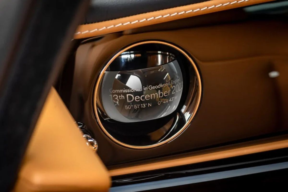 Rolls-Royce - xe Bespoke 2025 - thiết kế độc bản - siêu xe - luxuo 8