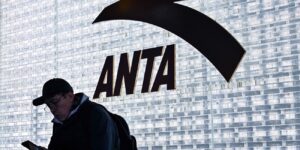 Anta và nước cờ với Puma: Quyền lực cổ đông thay cho thâu tóm